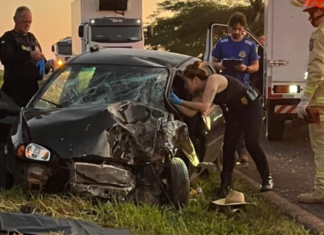 Uma pessoa morre e quatro ficam feridas em grave acidente