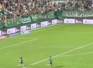 VÍDEO: Invasão de crianças na Arena Condá é relatada em súmula e pode gerar punição à Chapecoense