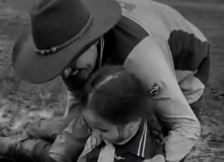 Criança de 9 anos morre após cair de cavalo em acampamento no Paraná