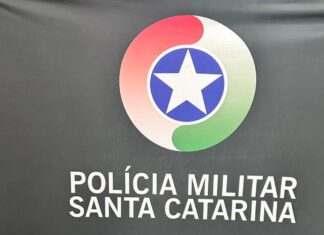 Homem é preso com cocaína e faca durante abordagem policial no Oeste Catarinense