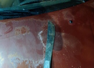 Polícia apreende facões, faca e machado durante operação em bares do Oeste de SC