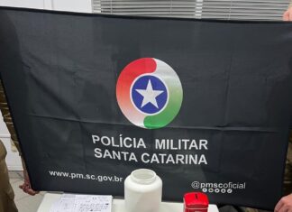 Polícia flagra tráfico e prende homem com drogas e dinheiro no Oeste de SC