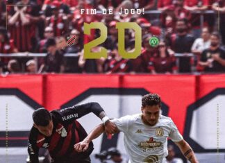 Chapecoense perde fora, vê Athletico subir ao G5 e crise aumentar