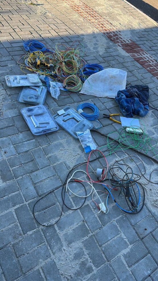 Homem é detido após invadir construção e furtar fios e ferramentas em Chapecó