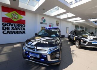 Governo do Estado entrega dez novas viaturas para a Polícia Civil