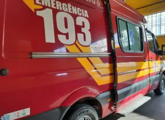 Carro capota na BR-282 e deixa duas jovens feridas durante a madrugada no Oeste de SC