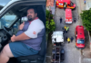 Caminhoneiro morre ao ser atingido pelo próprio veículo em frente de casa em SC