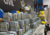 Polícia apreende 200 mil figurinhas falsas da Copa do Mundo