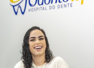 O que o seu sorriso diz sobre você? Entenda por que as facetas dentárias são a grande tendência de autocuidado