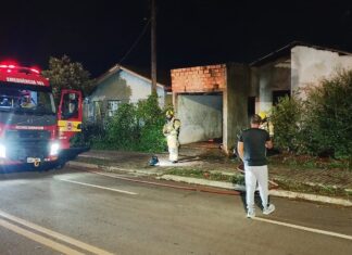 Incêndio em residência deixa homem ferido com queimaduras no Oeste de SC