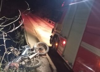 Motociclista fica gravemente ferido após cair de ponte no Oeste