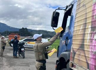 Visibilidade do motociclista é foco de ações específicas realizadas nas rodovias estaduais