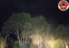 Incêndio destrói garagem de madeira durante a madrugada em SC