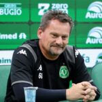 Chapecoense confirma desligamento de Fábio Matias e comissão técnica
