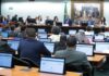 Debate sobre maioridade penal avança na CCJ, mas votação é adiada em Brasília