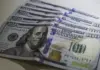 Dólar fecha abaixo de R$ 4,90 pela primeira vez em 28 meses