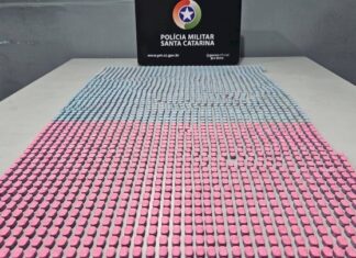PM apreende 2 mil comprimidos de ecstasy após perseguição em SC