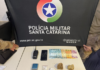 Suspeito foge pelos telhados e abandona drogas durante ação da PM em Chapecó