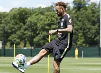 Neymar volta a treinar com a seleção a 2 dias do jogo contra o Haiti