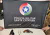 Suspeito de 20 anos é detido após PM encontrar revólver escondido em sofá em Chapecó