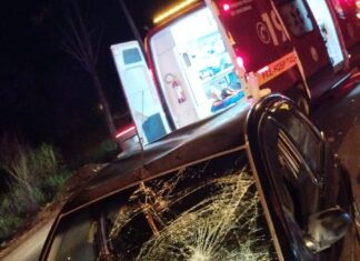 Três pessoas ficam feridas em grave acidente no Oeste Catarinense