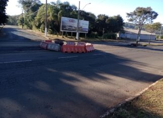 Chapecó implanta mini rotatória em cruzamento da Avenida Nereu Ramos para aumentar a segurança no trânsito