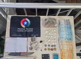 Polícia Militar prende quatro suspeitos e apreende mais de meio quilo de drogas em SC