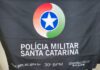 Homem tenta fugir de abordagem e acaba preso com arma caseira e munições no Oeste de SC
