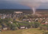 Tornado EF3 destrói bairros inteiros e deixa rastro de devastação nos Estados Unidos