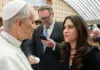 Leão XIV faz história e nomeia primeira mulher leiga para comandar Dicastério do Vaticano