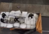 VÍDEO: Caminhão do Oeste de SC é flagrado com quase uma tonelada de maconha escondida sob carga de ração