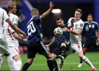 Argentina vira nos acréscimos contra a Inglaterra e garante vaga na final da Copa do Mundo