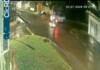 VÍDEO: Motorista foge após atropelar motociclista em cruzamento no Alto Floresta, em Chapecó