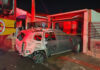 Carro é destruído por incêndio dentro de garagem de residência em Chapecó