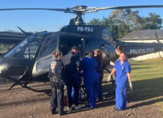 Motociclista de 20 anos é levado de helicóptero ao HRO após grave acidente na SC-157