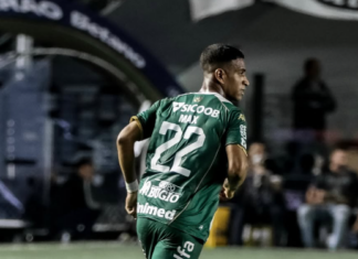 Max Alves sofre fraturas nas costelas e passa por cirurgia após jogo da Chapecoense
