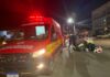 Passageira de motocicleta fica ferida após colisisão com carro em SC