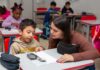 Alunos da EBM Sereno Soprana criam autorretratos com fotografia e desenho em Chapecó