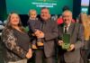 Gerson Otto recebe Medalha O Desbravador por contribuição à comunicação de Chapecó