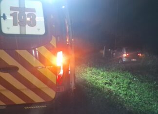 Acidente na BR-280 deixa passageira em crise nervosa em SC