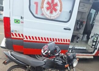 Motociclista fica ferido após colisão com caminhonete e deixa local do acidente no Oeste Catarinense