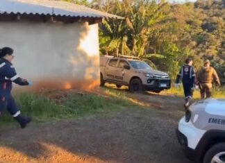 Homem morre após confronto com policiais do Tático em área de mata em Chapecó