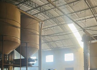 Bombeiros combatem princípio de incêndio em silo de secagem