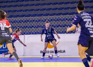 Atleta de Chapecó é convocada para o Sul-Americano Sub-20 de Futsal pela Seleção Brasileira
