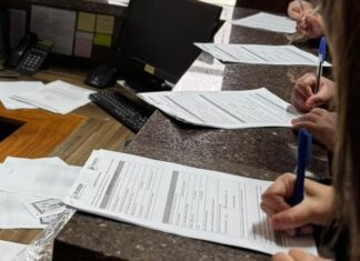 Cinco jovens acolhidos em Lindóia do Sul conquistam primeiro emprego por meio de programa