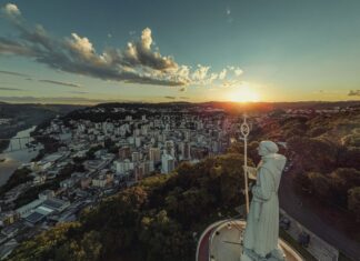 Por que Chapecó e Joaçaba fazem aniversário no mesmo dia?