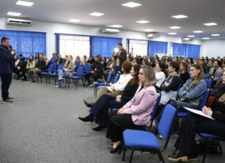 Chapecó debate impactos das experiências adversas na infância e ações de proteção a crianças e adolescentes
