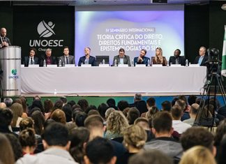 Quarto Seminário Internacional de Teoria Crítica do Direito amplia diálogo sobre direitos fundamentais na Unoesc Chapecó