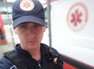 Ambulâncias fazem cortejo em homenagem a socorrista do Samu que morreu aos 32 anos no Paraná