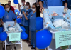 Bebê que nasceu com 719 gramas deixa UTI após 92 dias e emociona equipe de hospital em SC